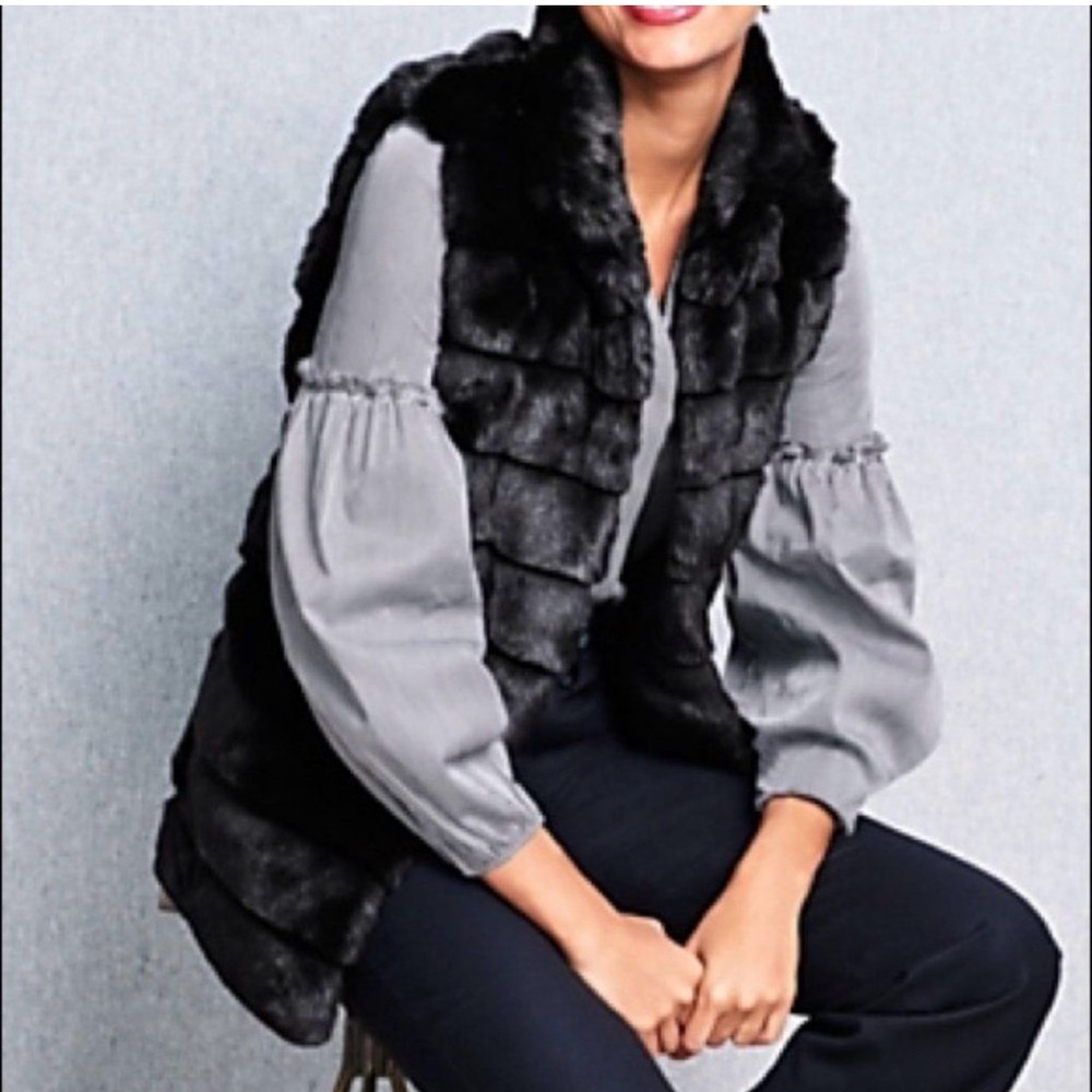 Talbots Black Faux Fur Vest, Size XS Like New.
